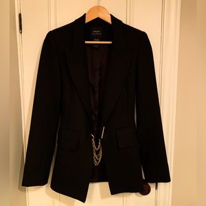 SMYTHE X JENNY BIRD black blazer with gold chain/necklace